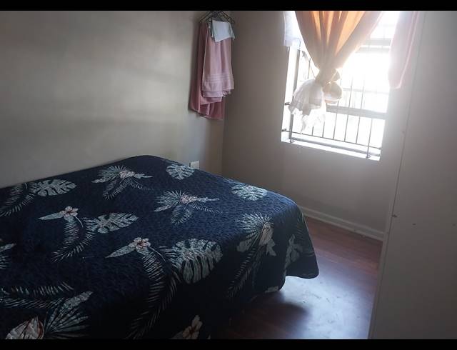 2 BEDROOM APARTMENT FOR SALE IN BURGUNDY ESTATE